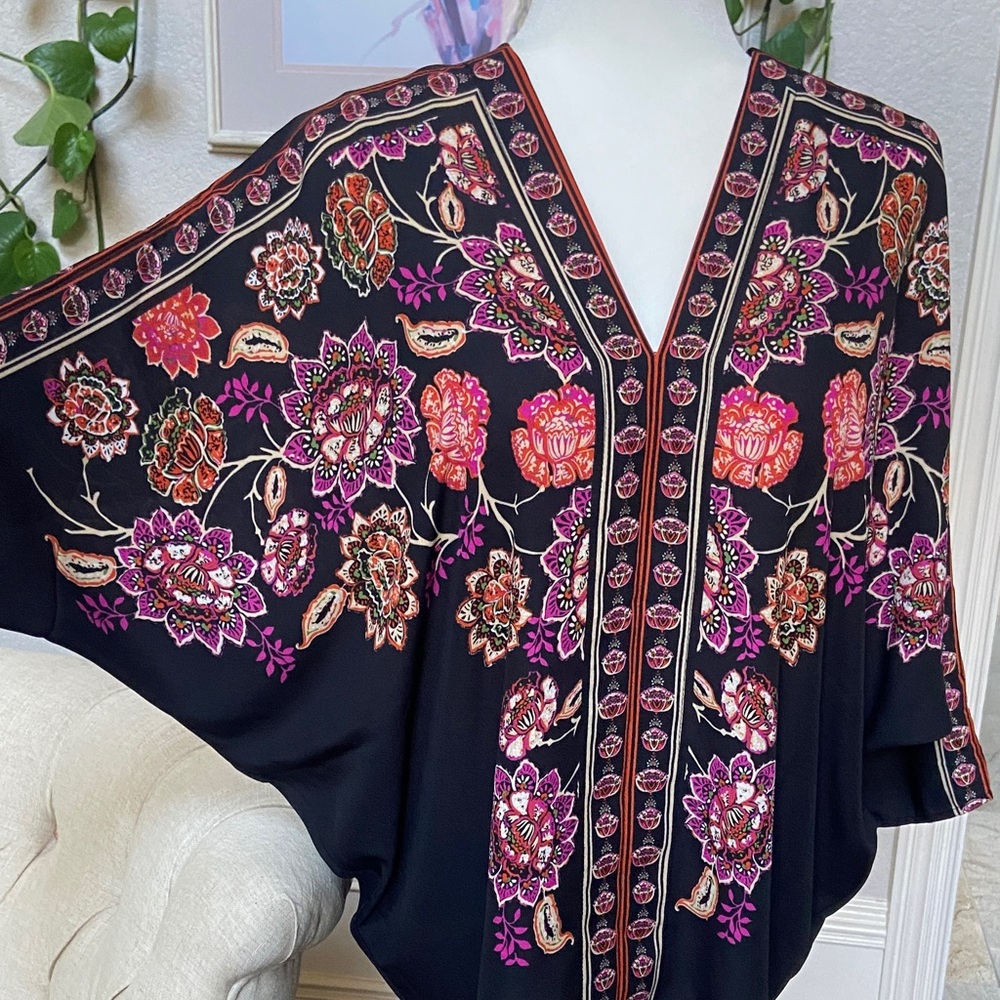 Sale! Vibrant Floral Patterned Women's Top with Bat Wings. Rose + Olive, size M - Picture 2 of 12